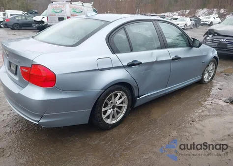 2010 BMW 328I xDrive z USA, uszkodzony, nr VIN WBAPK5C57AA649946